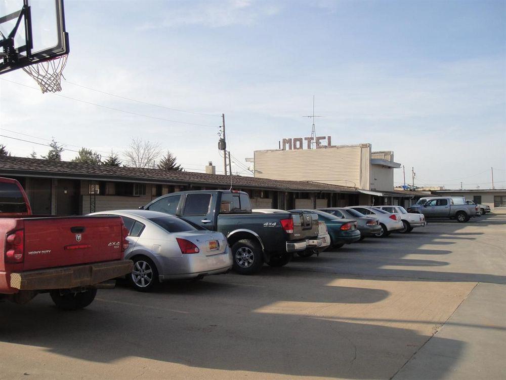 Trails West Motel South Hutchinson 外观 照片