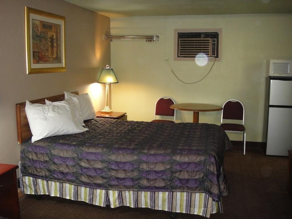 Trails West Motel South Hutchinson 外观 照片
