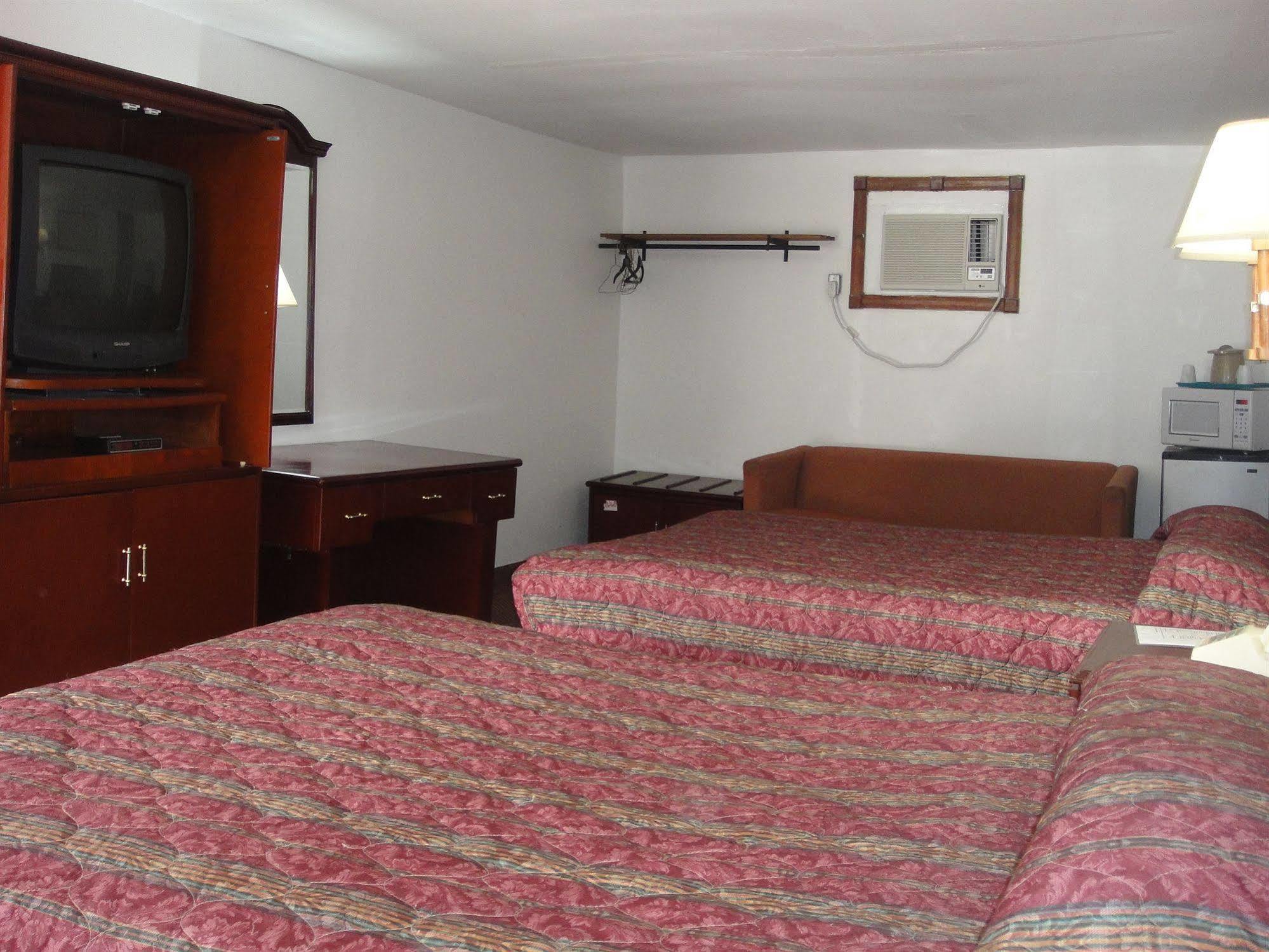 Trails West Motel South Hutchinson 外观 照片